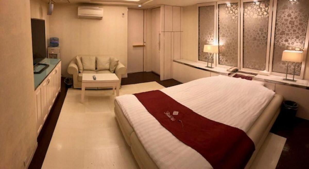 Prime Hotel Fulula プライムホテル フルーラ (Adults Only) Osaka Exterior foto